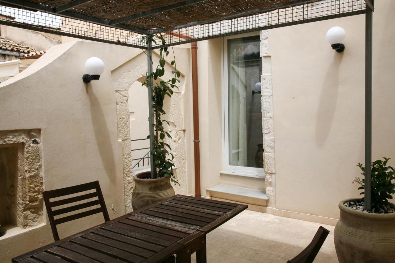 Lanterne Magiche Ortigia - Dependances Apartment Syracuse Exterior photo